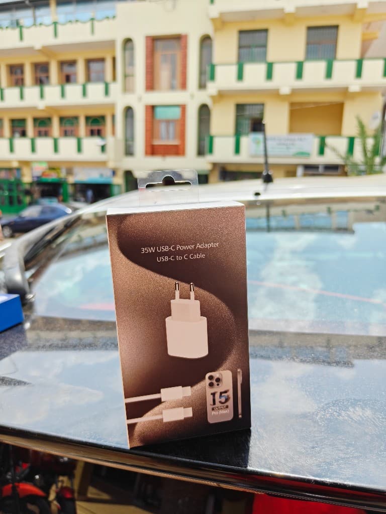 35W USB-C Power Adapter — view 1