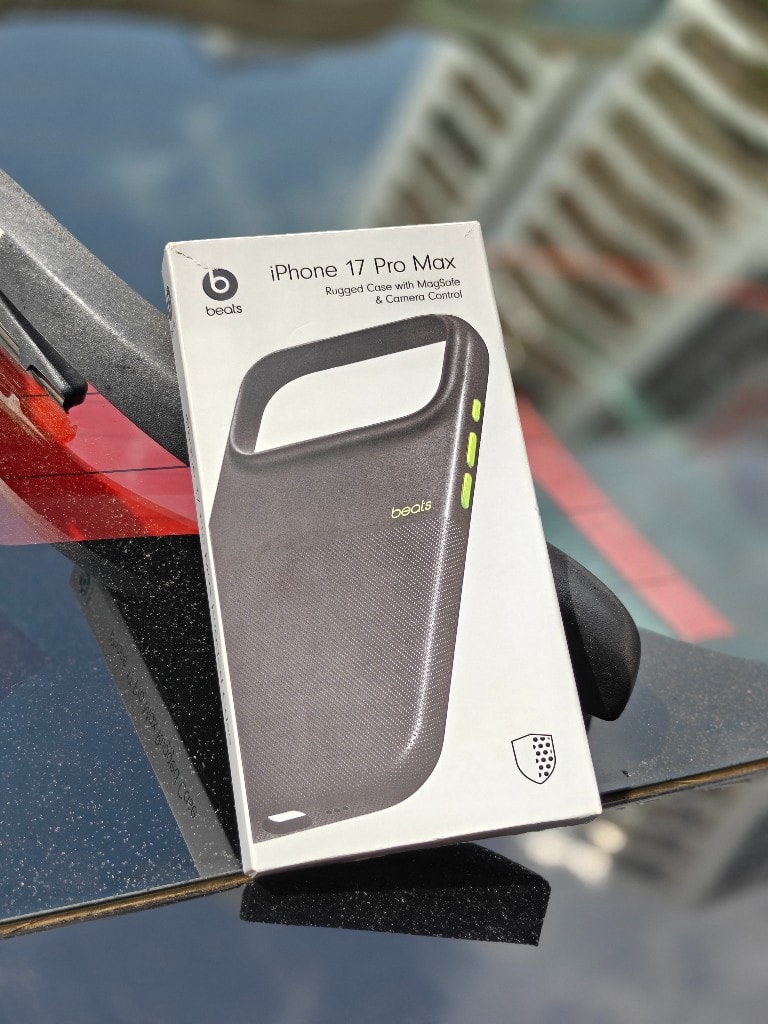 Beats iPhone 17 Pro Max Rugged Case with MagSafe & Camera Control