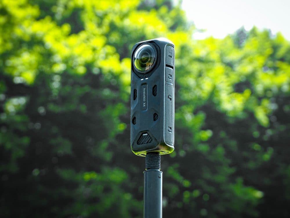 Insta360 Selfie Stick Tripod — view 2