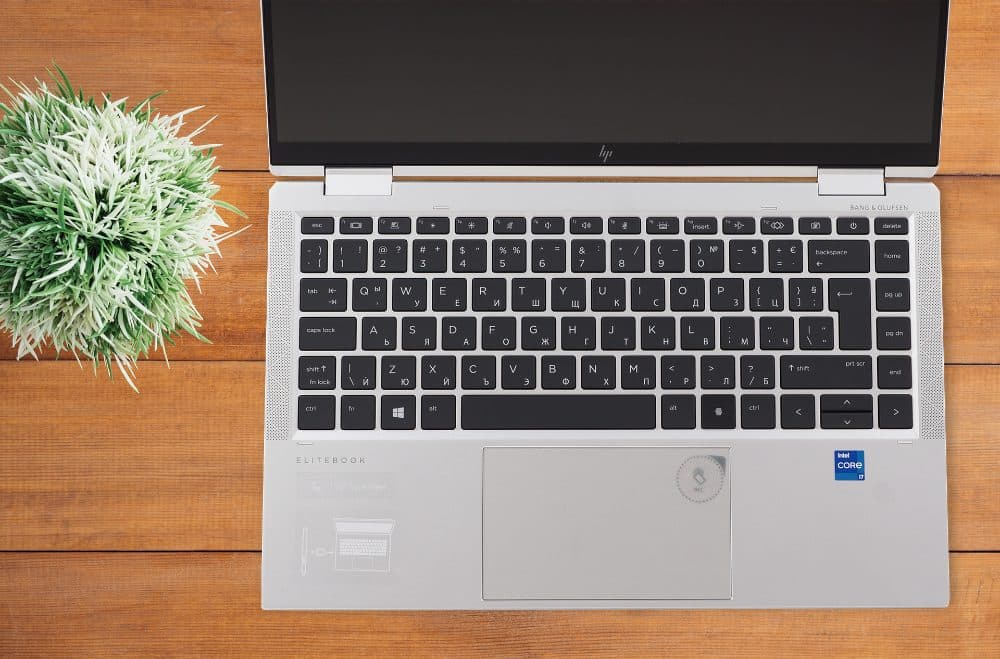 Hp Elitebook 1040 G8 — view 3