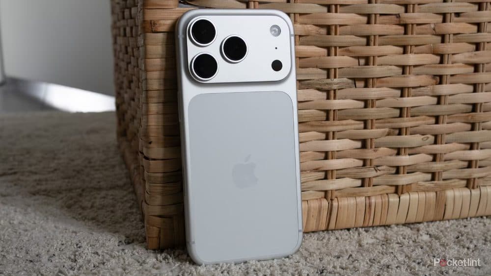 iPhone 17 Pro Max — view 3