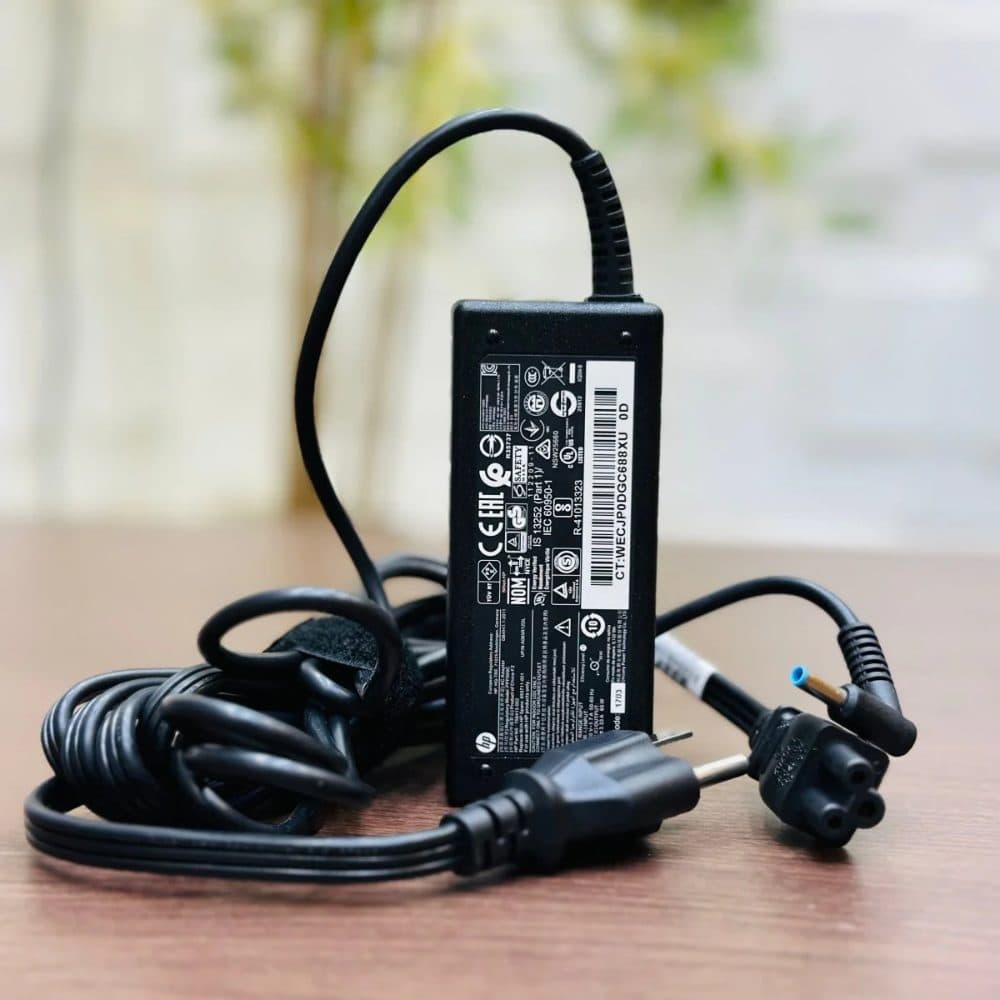 Laptop blue pin 65W AC Adapter — view 2