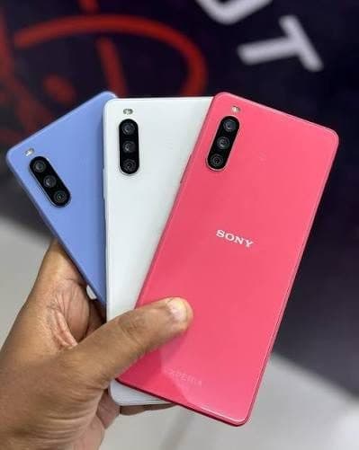 Sony Xperia 10 Mark 2 — view 3