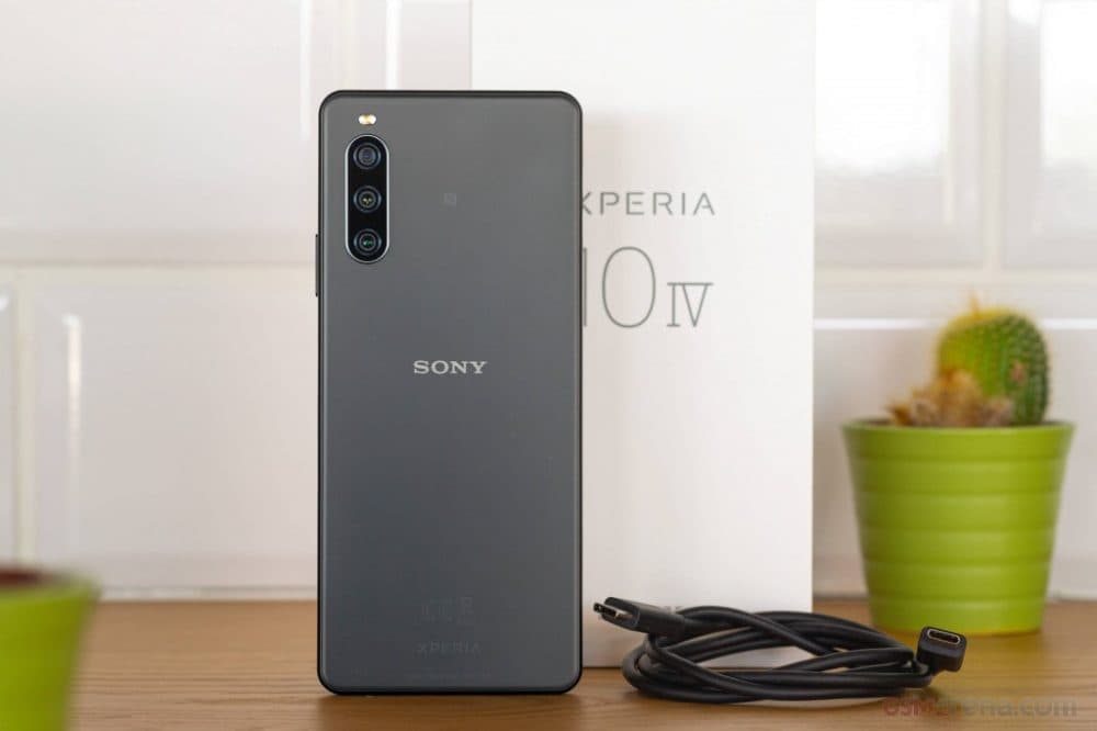 Sony Xperia 10 Mark 4 — view 2