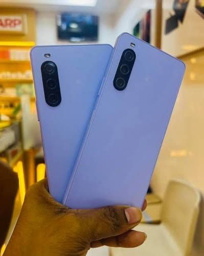 Sony Xperia 10 Mark 5 — view 4