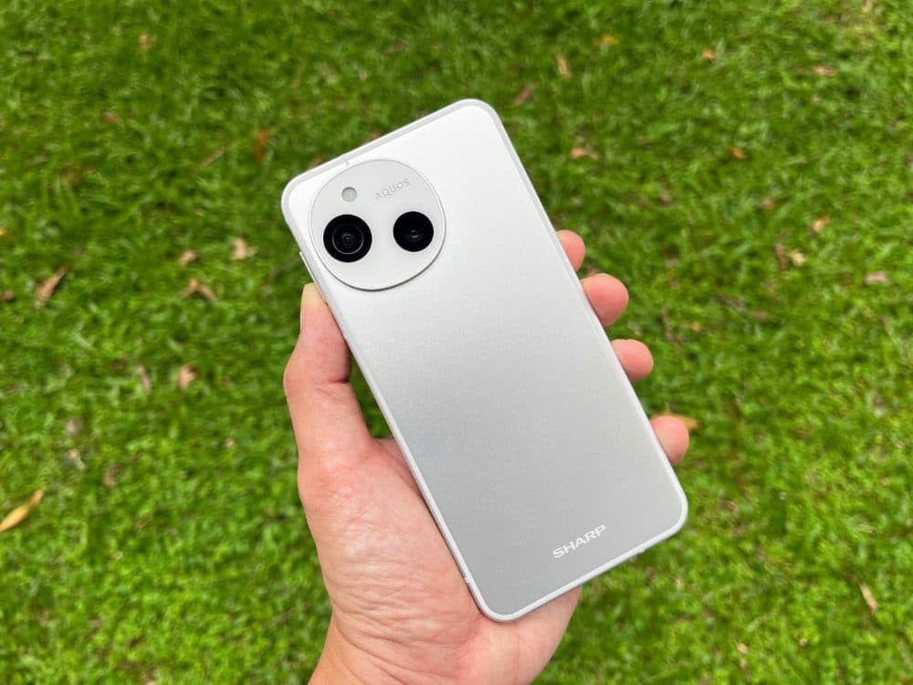AQUOS sense 9 — view 4