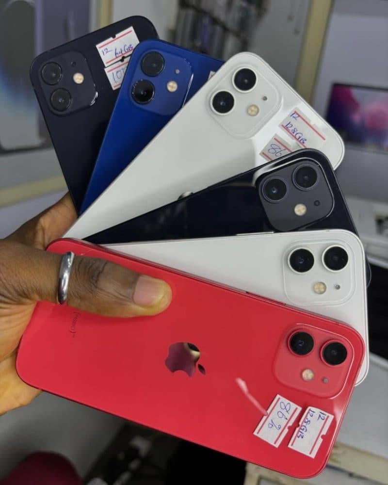 iPhone 12 — view 6