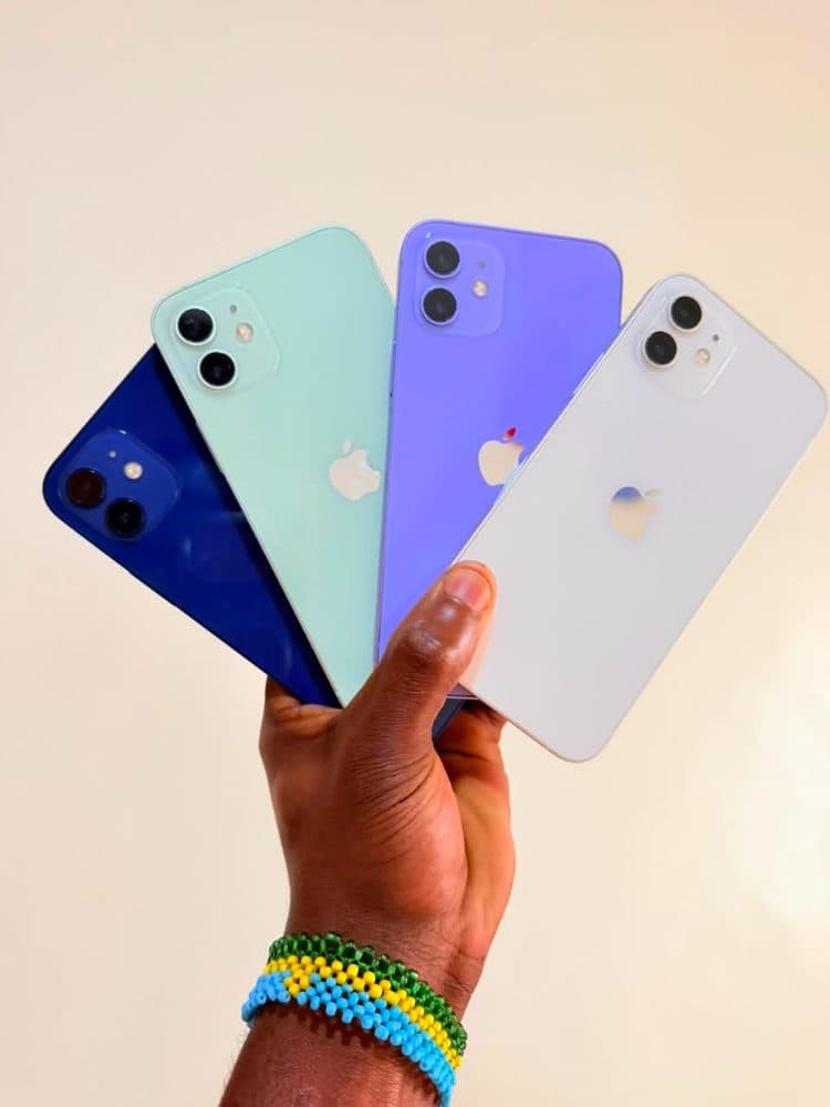 iPhone 12 — view 7