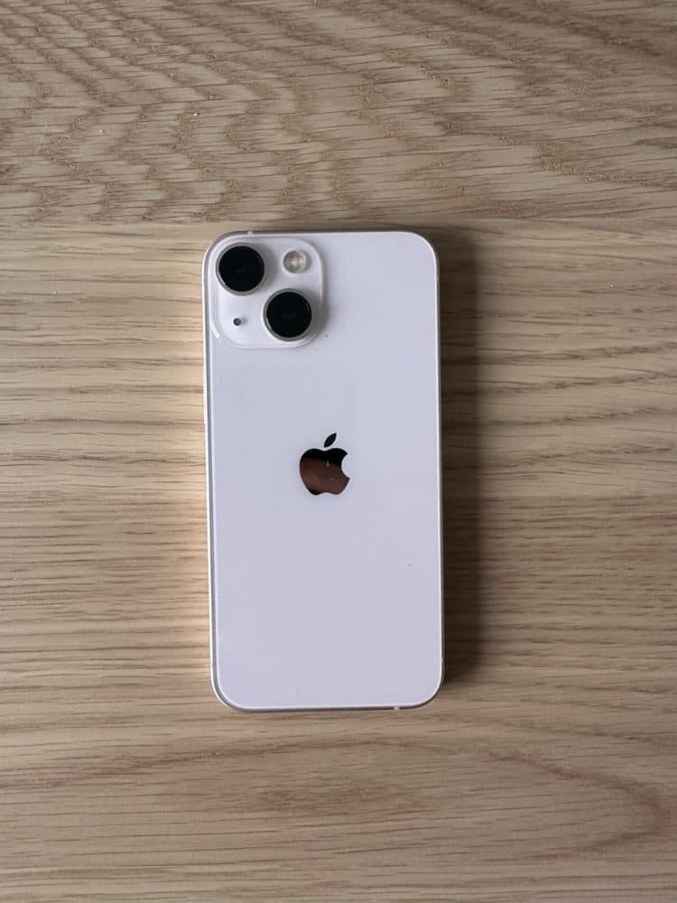 iPhone 13 Mini — view 3