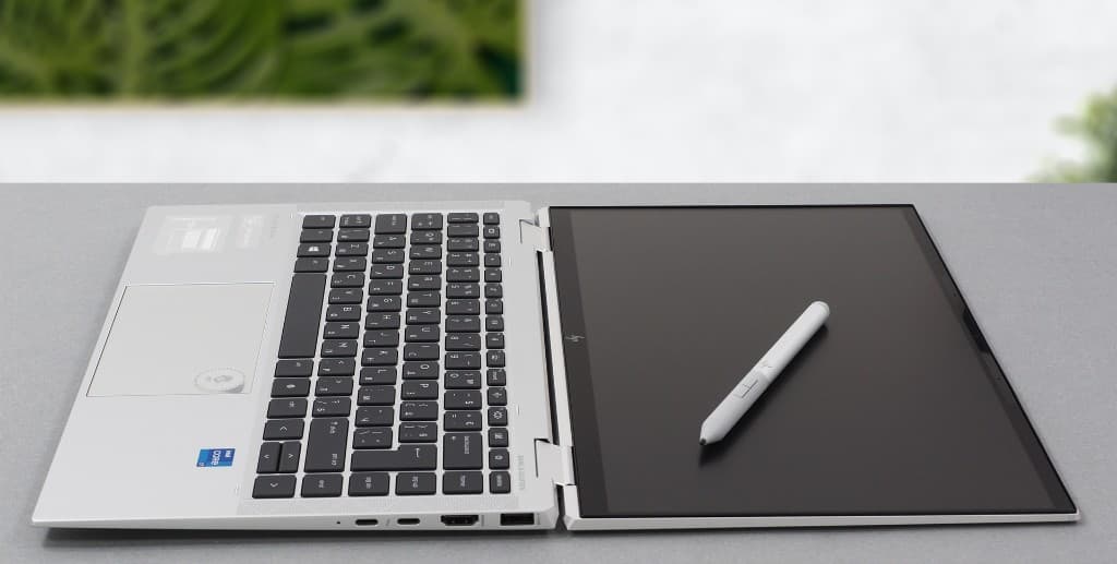Hp Elitebook 1040 G8 — view 2