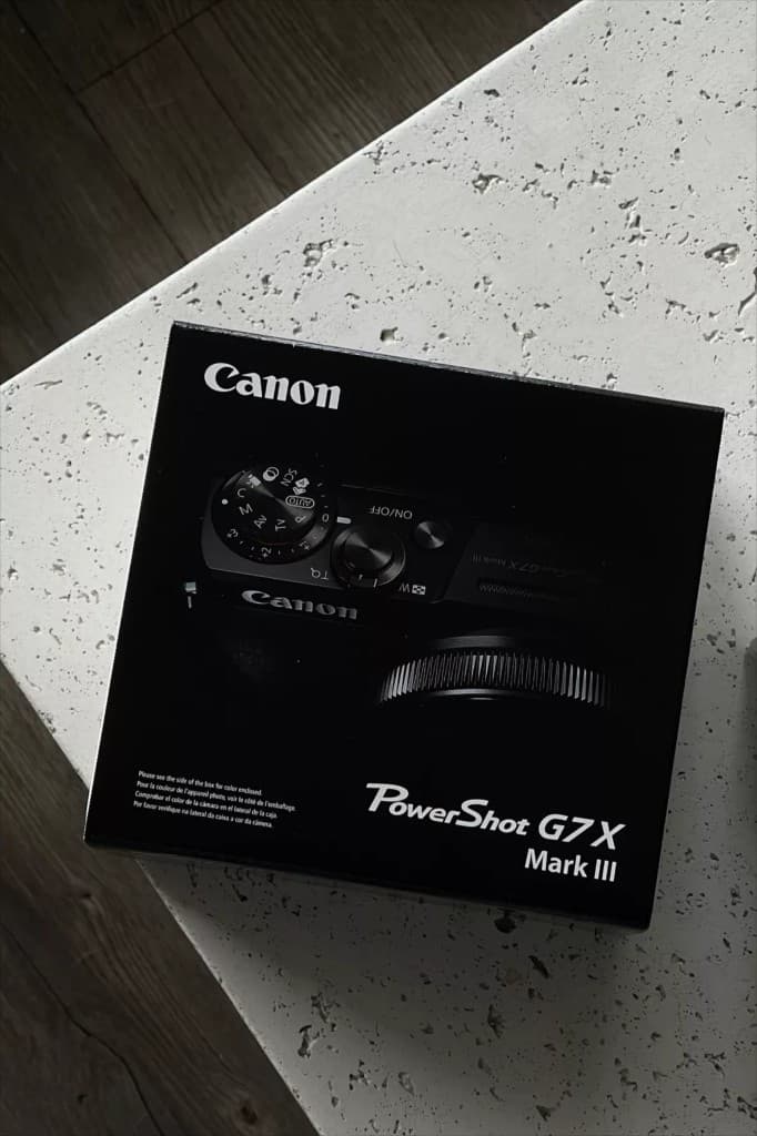 Canon PowerShot G7 X Mark III — view 2