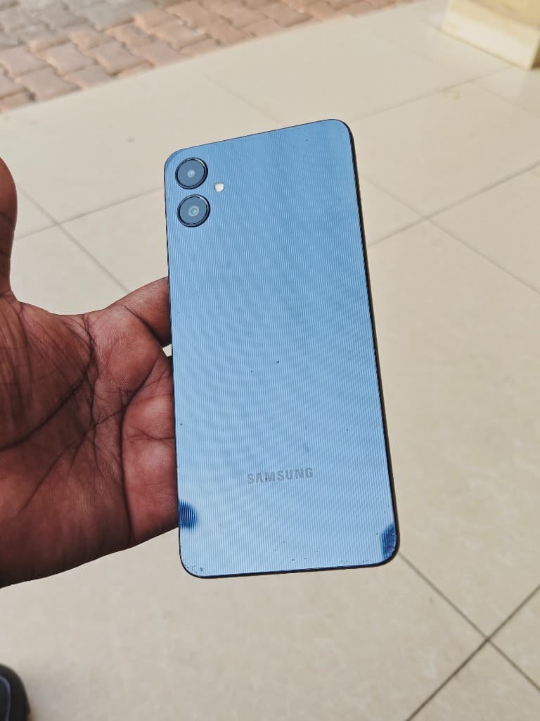 Samsung Galaxy A05 — view 2