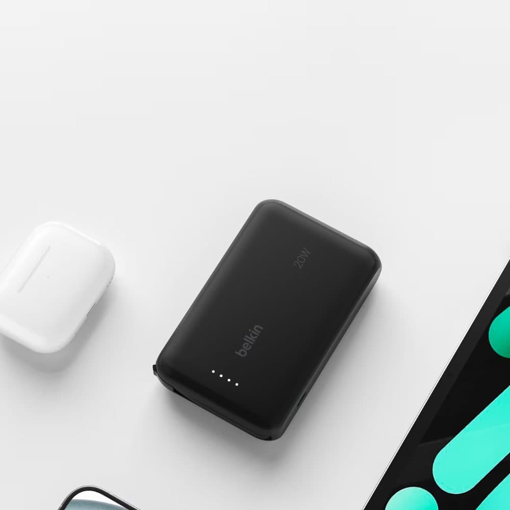 Belkin BoostCharge Portable Power Bank — view 2