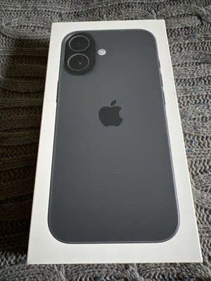 iPhone 17 Black — view 2