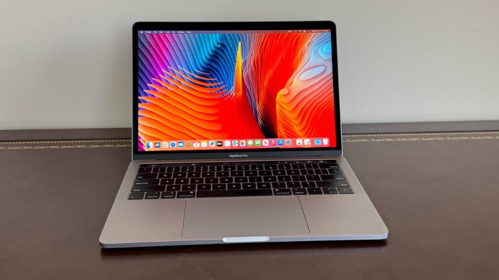 MacBook Pro 2019 — view 1