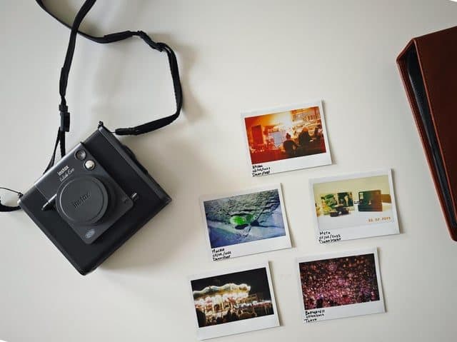INSTAX WIDE EVO — view 5